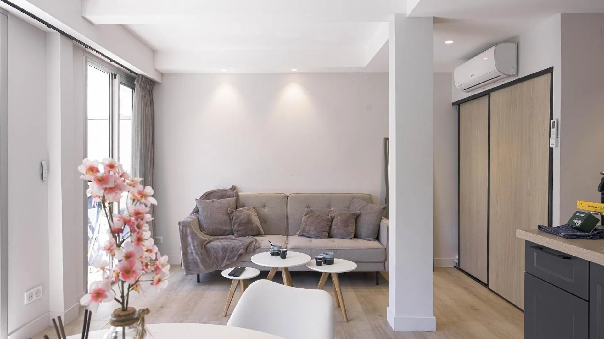Rouaze - 14Mn Du Palais, Face Aux Plages, Central, Balcon Cannes Apartment